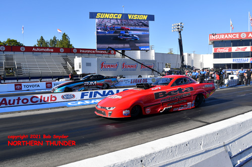 Doug Gordon (near lane) vs Shane Westerfield 
(far lane)